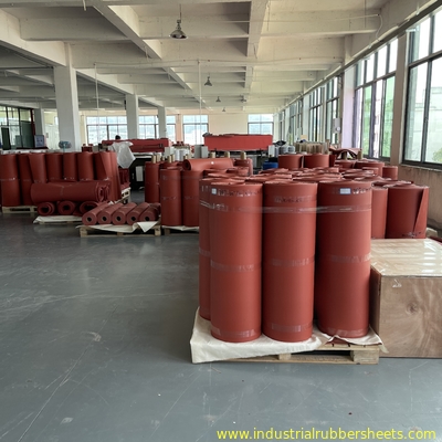 Rote Farbe 1,5-50 mm Dicke Silikonschaumfolie mit geschlossener Zelle