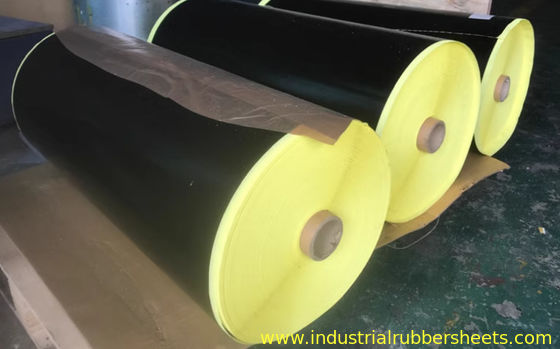 Black PTFE Coated Fiberglass Fabric with High Break Down Voltage and Heat Resistant Properties