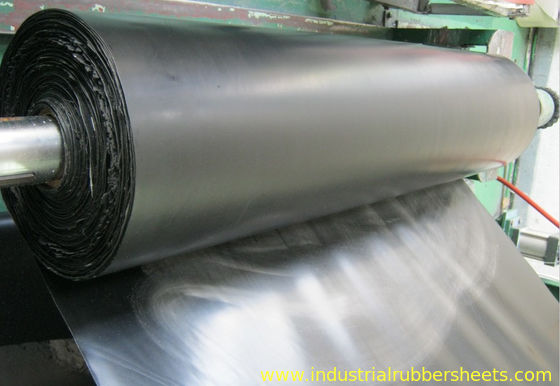 1.4 g/cm3 Industriegummiblech mit ausgezeichneter Alterungsbeständigkeit -35°C 85°C