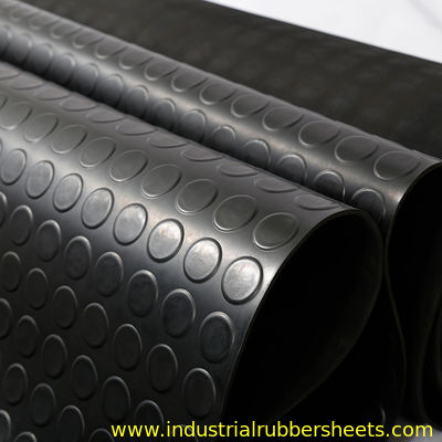 Industrielle Verwendung Schieberegener Fußbodenmatte mit rundem Knopf und 3 mm Dicke für Ölbeständigkeit